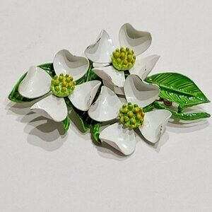 60s White & Green Enamel Dogwood Brooch 3 Flower Petal Pin Yellow Centers